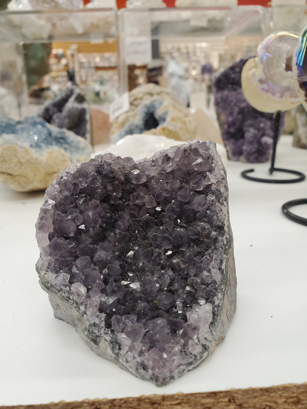 AMETHYST CUT BASE