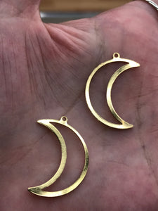 UNPLATED BRASS PENDANT MOON