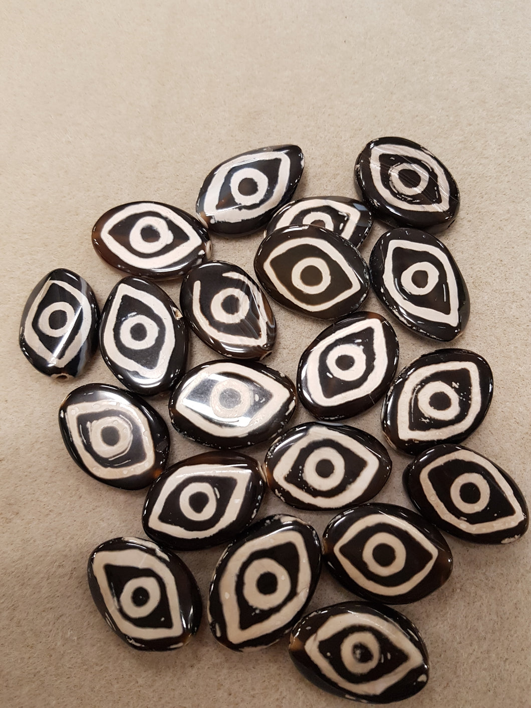 Agate dZi Bead Black/White