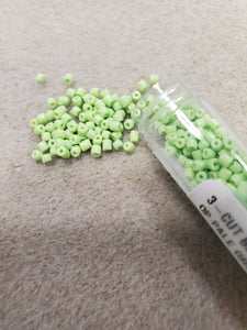 3-CUT BEAD 9/0 OP PALE GREEN