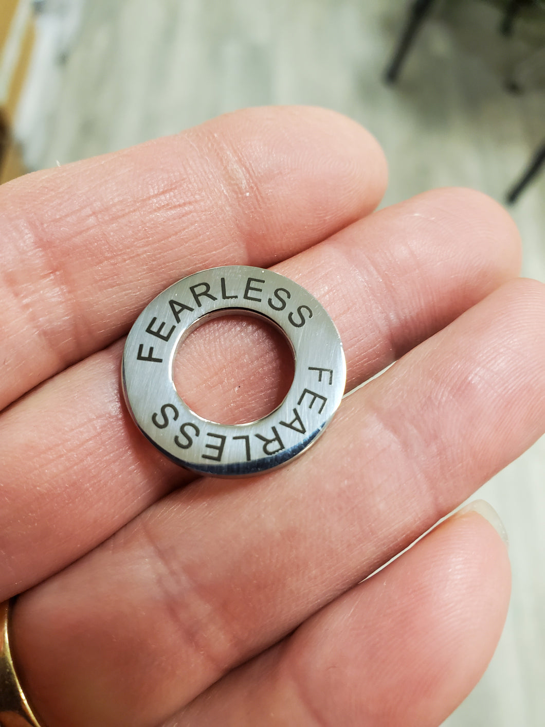 304 STAINLESS CIRCLE PENDANT