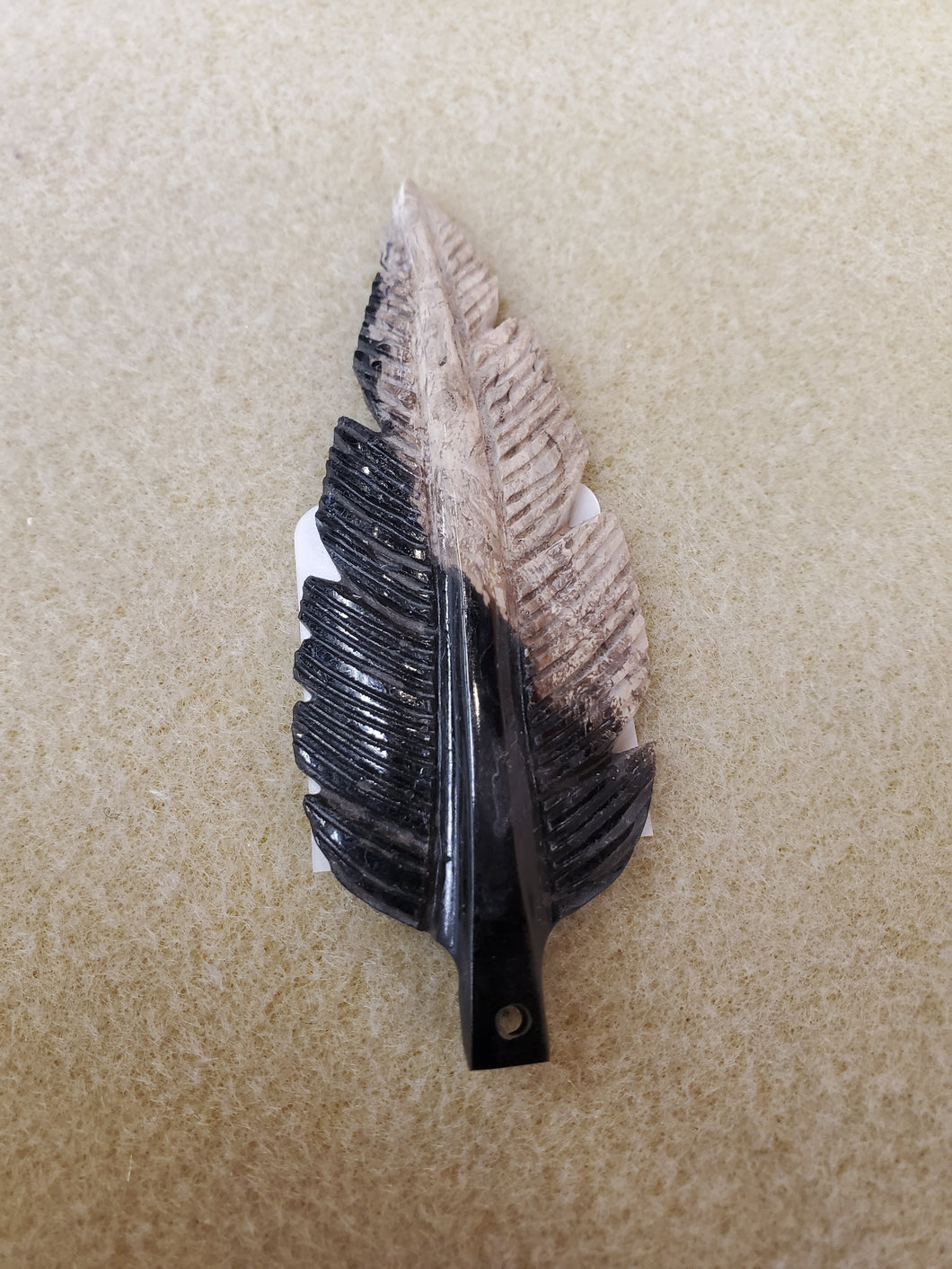 PALM STONE FEATHER PENDANT