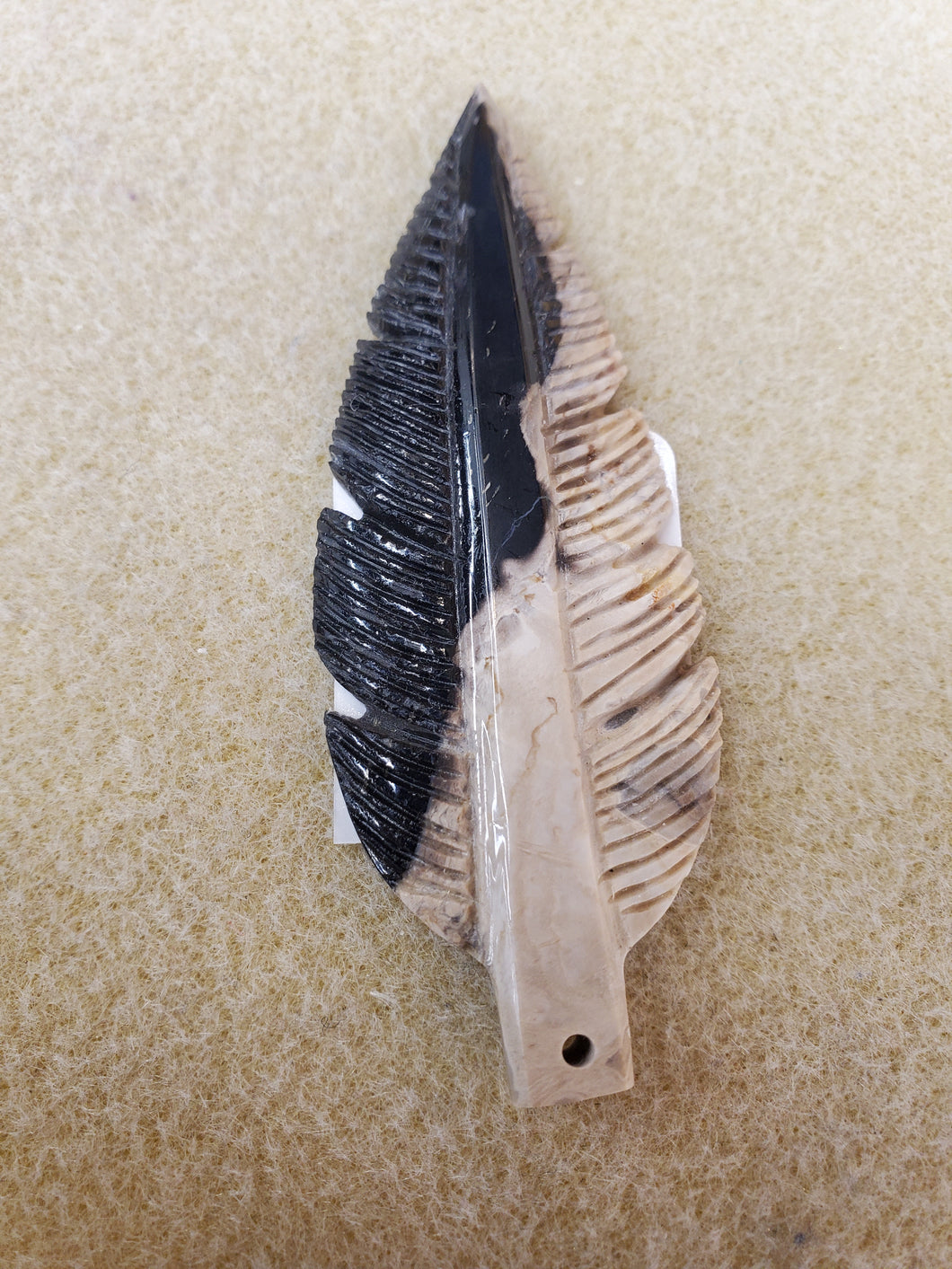 PALM STONE FEATHER PENDANT