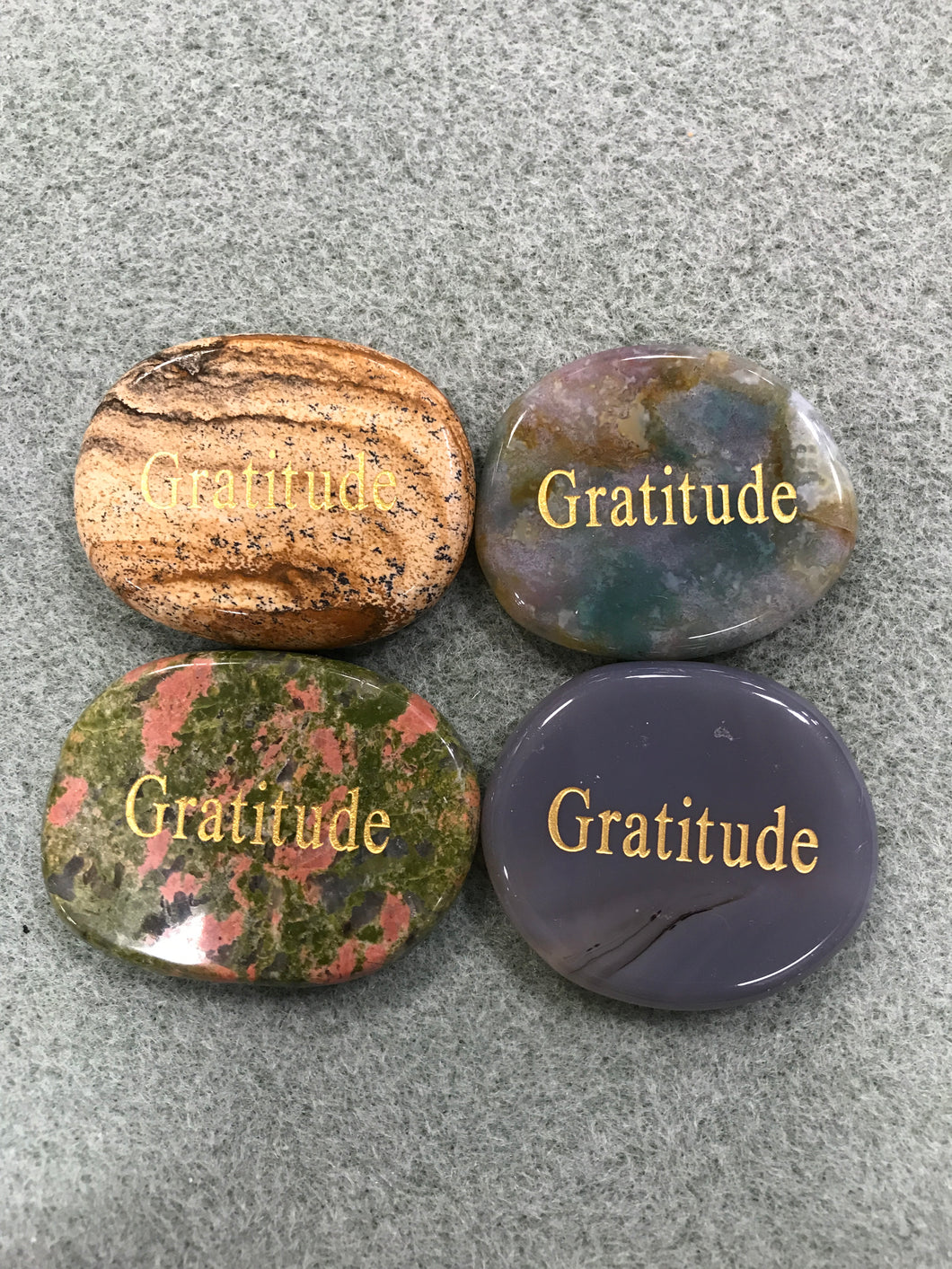 ENGRAVED GEMSTONE 'GRATITUDE'