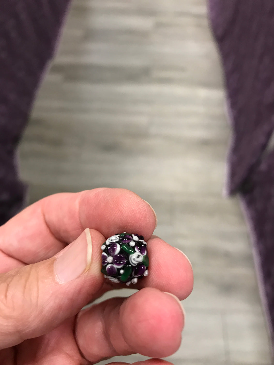 GLASS FLORAL BEAD