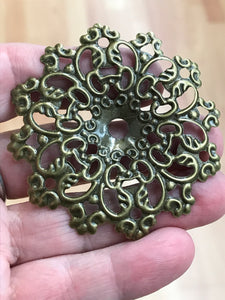 IRON FILIGREE CONNECTOR