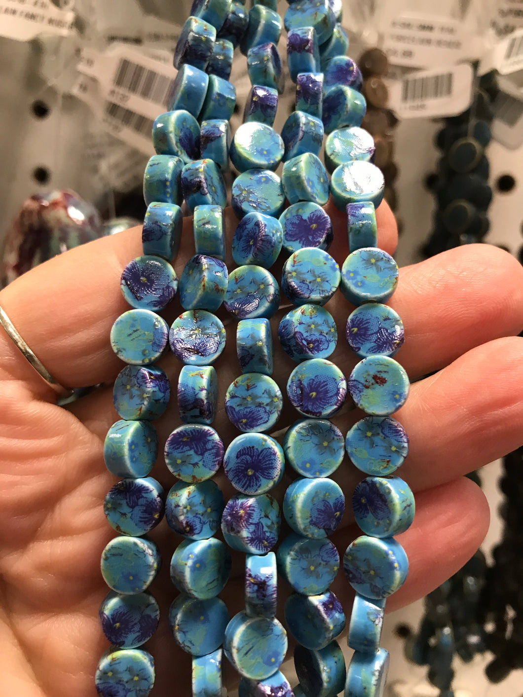 PORCELAIN BEADS